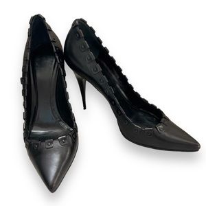 Burberry Women's Classic Black Leather Pumps | EUC Size 9 (39.5)